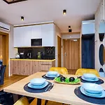 Aparthotel Tatrzanski - 500 M Od Kaniowka Odkryj-bialke 3*